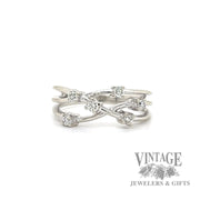 intertwining 14k white gold ring band with diamond accents