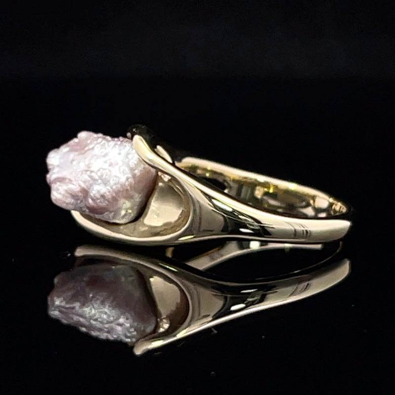 Freshwater pearl 14k gold freeform ring side1