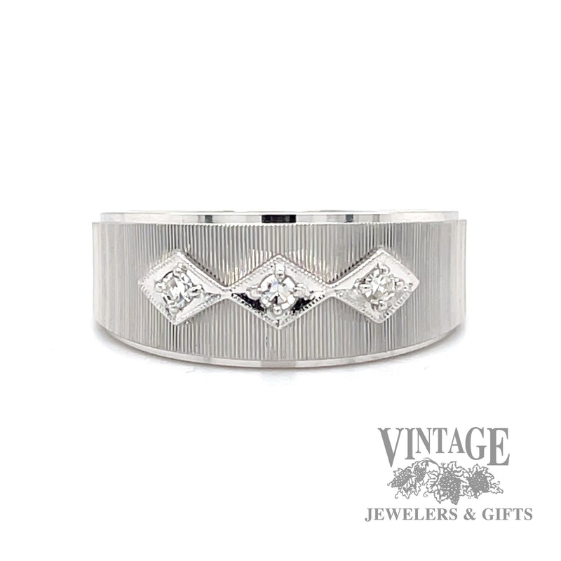 Retro 14kw gold and diamond tapered ring band