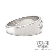 Retro 14kw gold and diamond tapered ring band side2
