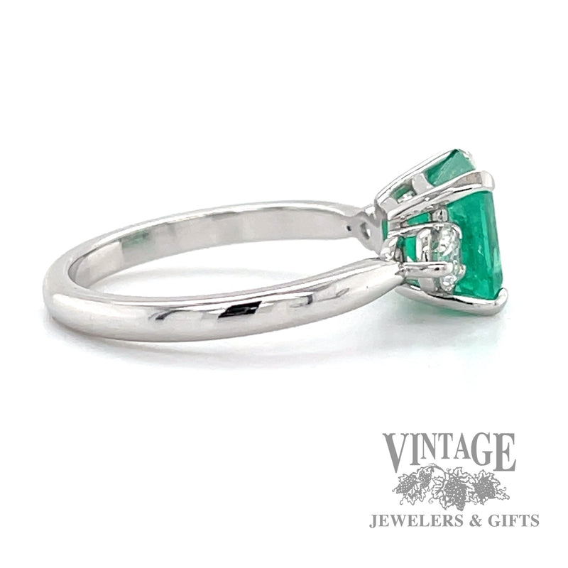 1.84 ct Colombian natural emerald and diamond 14kw gold ring.