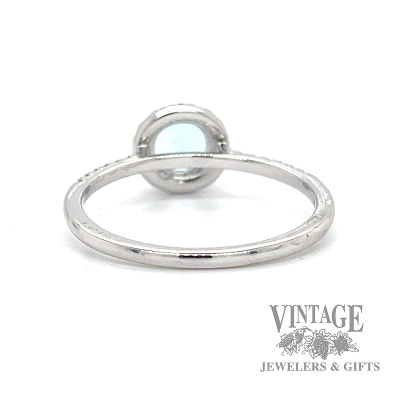 Aquamarine and diamond 14kw gold ring bottom