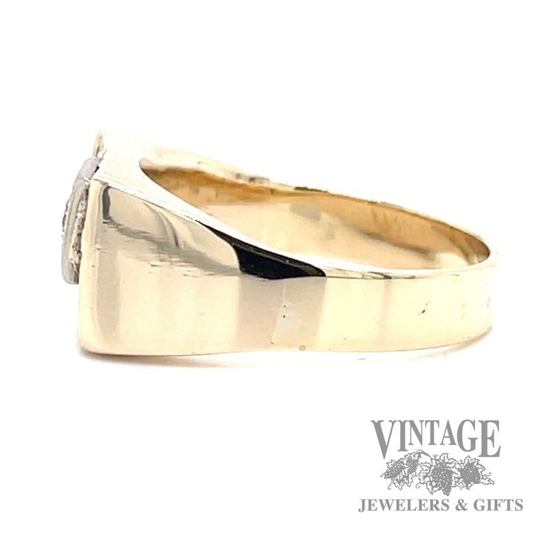 Textured diamond retangular 10k gold ring side