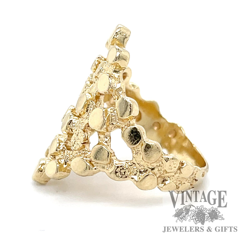 Tapered nugget style 14k gold ring band side