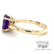 Oval amethyst 14k gold ring side