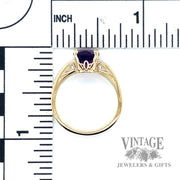Oval amethyst 14k gold ring scale