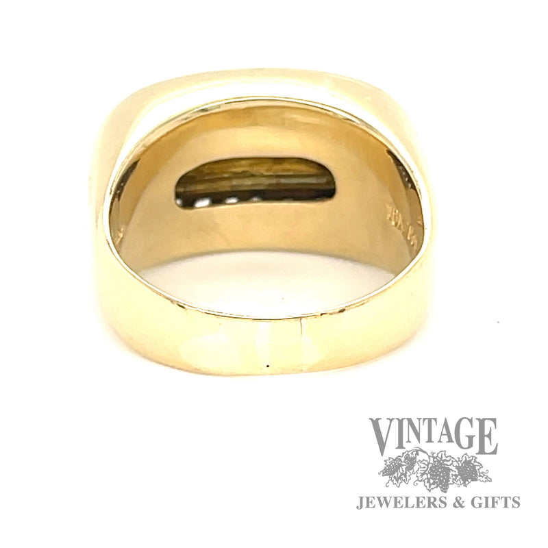 Jadeite saddle 18k gold diamond halo ring bottom