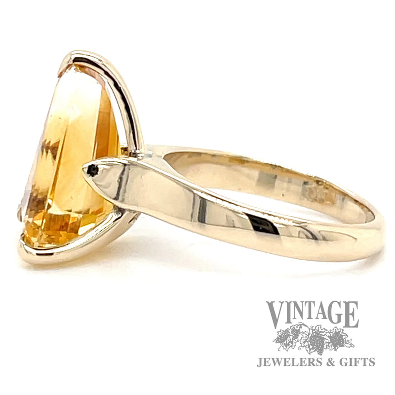 Citrine 18k gold ring