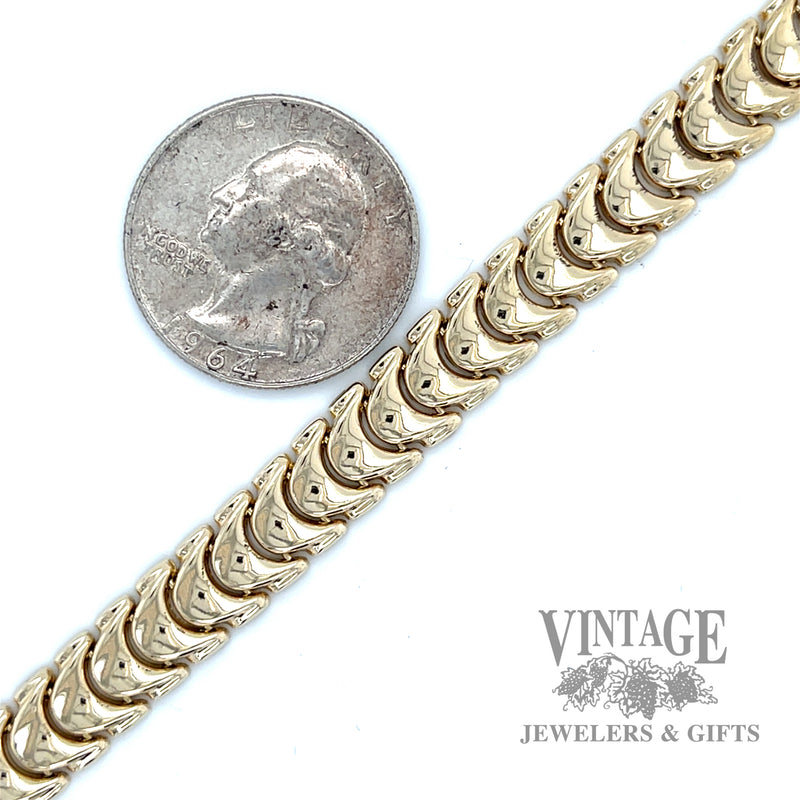 7.75" Crescent link 14k gold bracelet