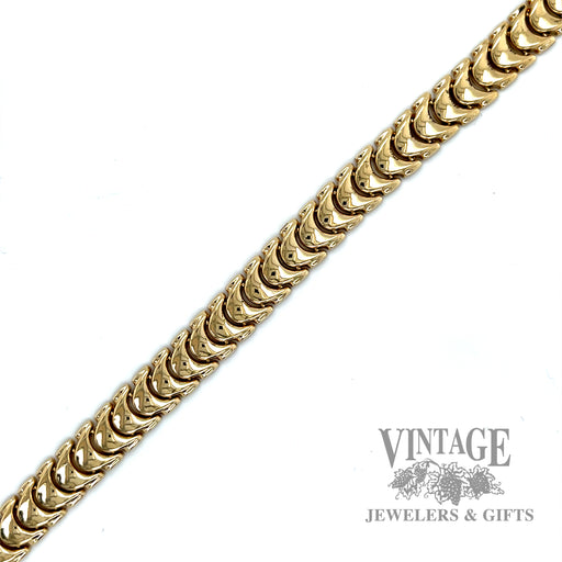 7.75" Crescent link 14k gold bracelet