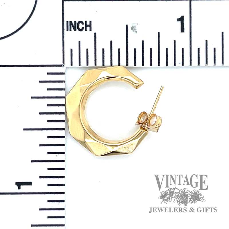 Geometric Hoop 13k yellow gold earrings scale