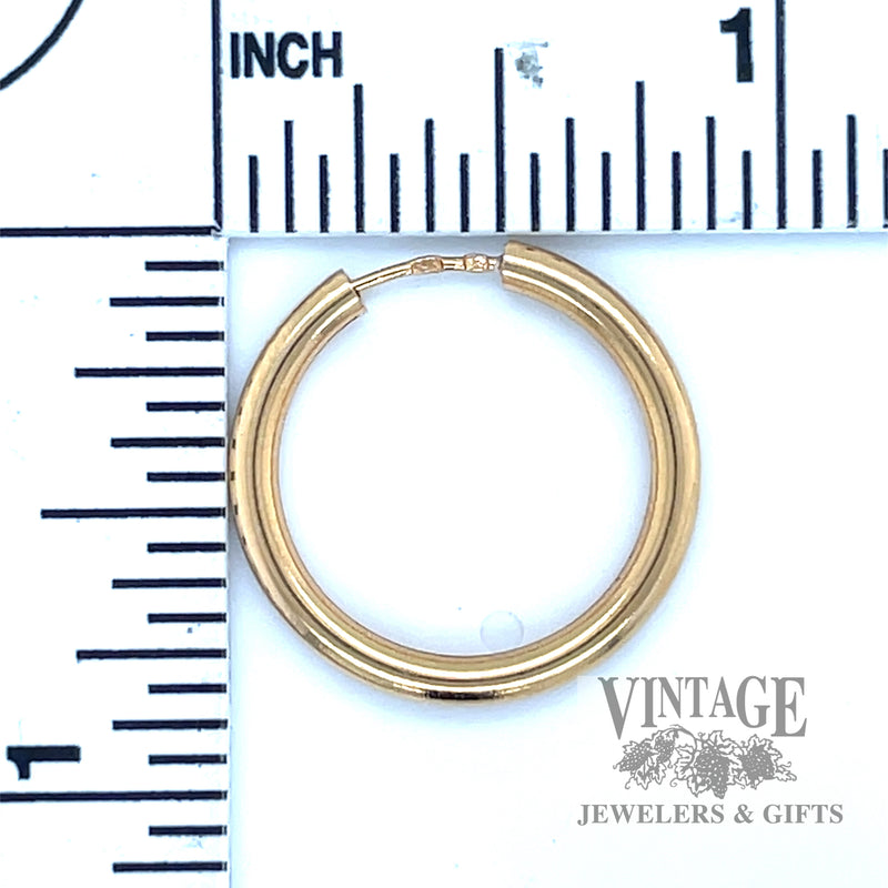 Endless Hoop 19k yellow gold earrings scale