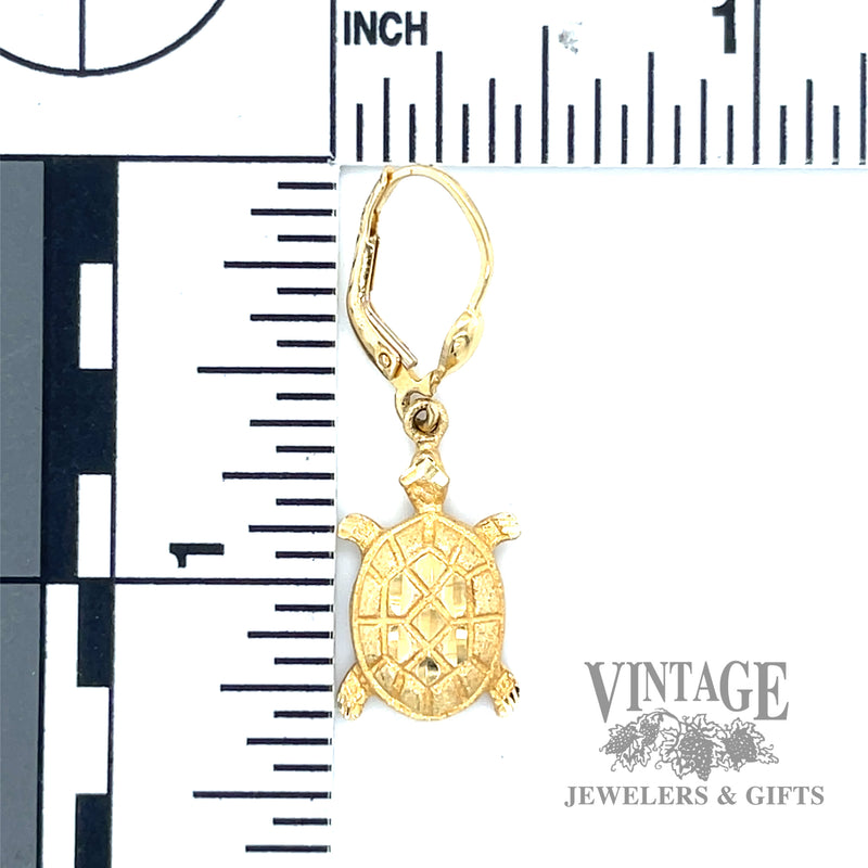 Turtle 14k yellow gold earrings scale