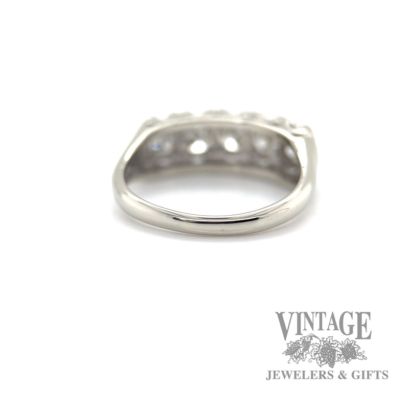 comfort fit 14k gold white gold round cut natural diamond ring back