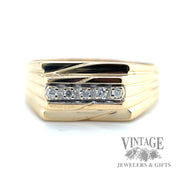 Traditional diamond Bead and bright 14k gold ring