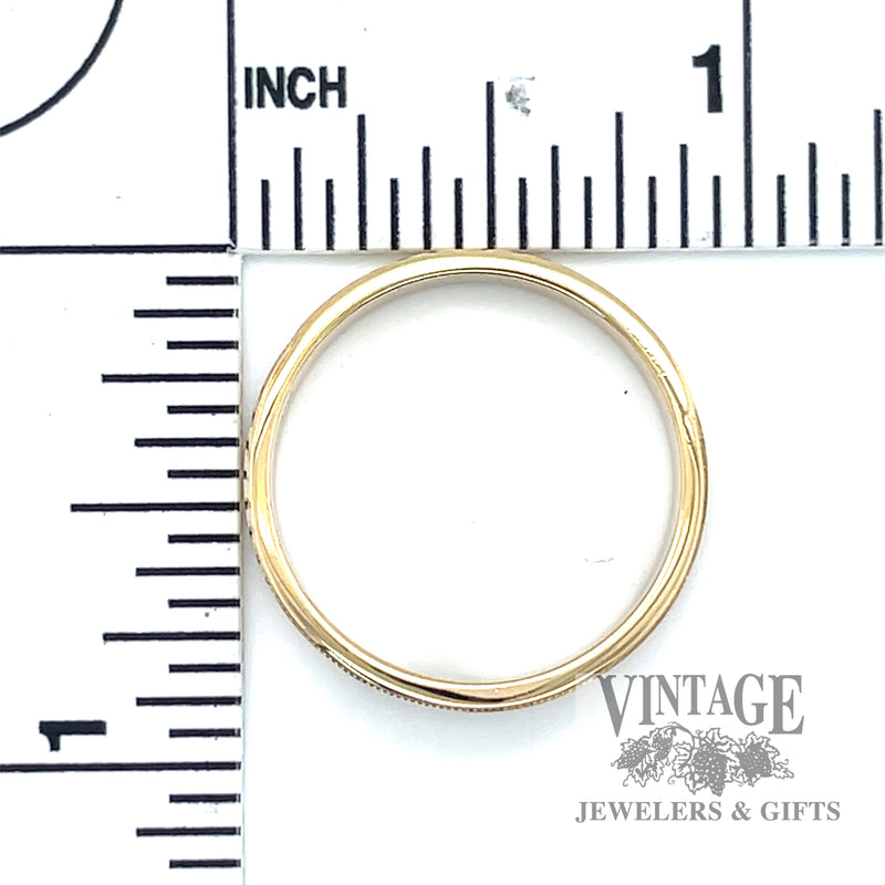 tapered 14k gold ring  scale