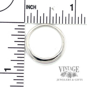 Bead and bright cut set diamond 14k white gold  scale