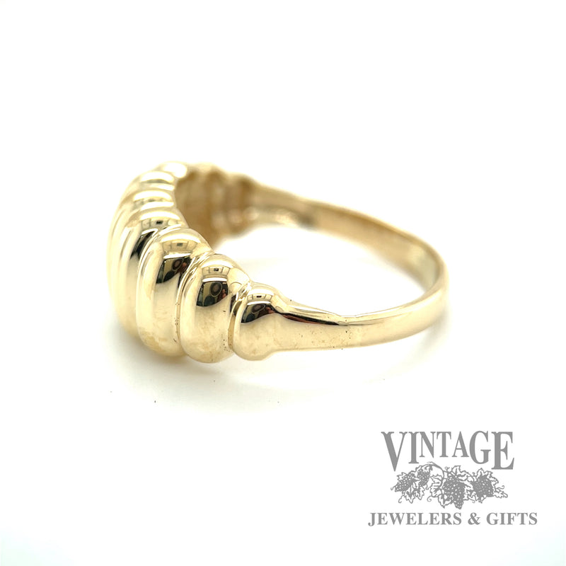 Tapered Ribbed 14k gold ring right