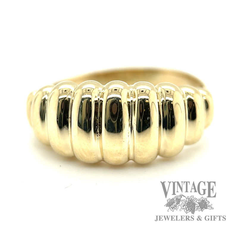 Tapered Ribbed 14k gold ring