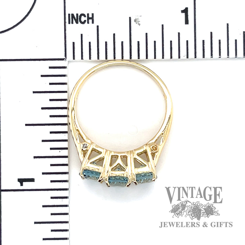 Triple Oval Cut Aquamarine 14k gold ring scale
