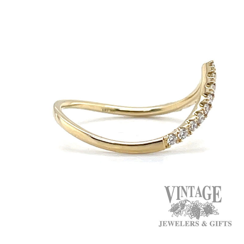 Chevron diamond line 14k gold ring .17 CTW