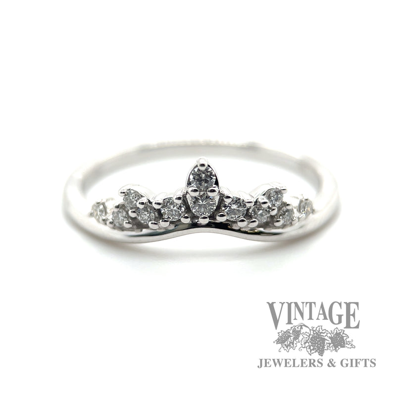 Chevron Diamond accented 14k White Gold ring macro