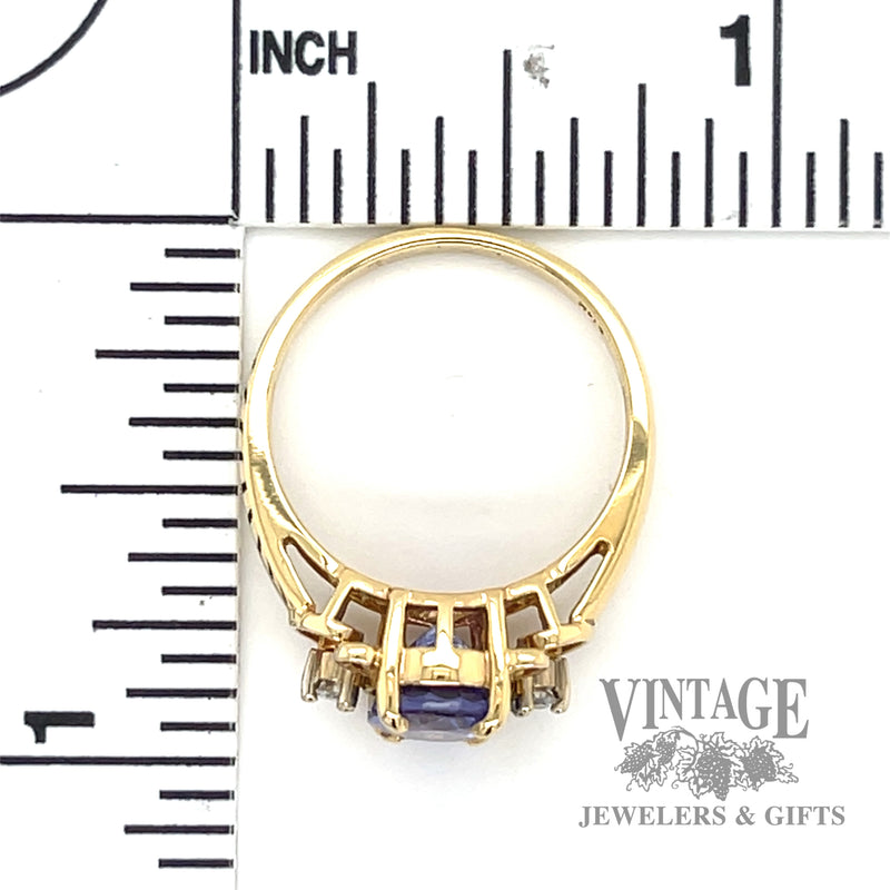 Oval Tanzanite yellow gold ring scale