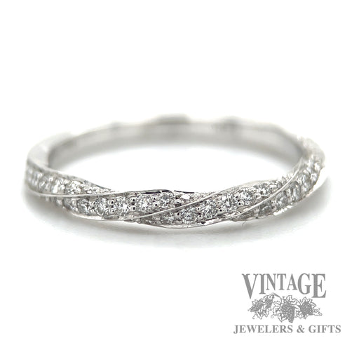 Twisted Curved 14k white gold natural diamond ring macro