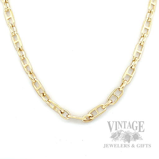 32" 18k Gold Anchor Chain Front View