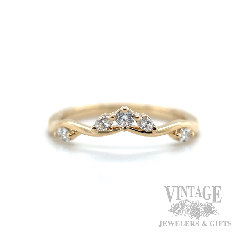 Tiara Motif Curved 14k Gold Ring Detailed View