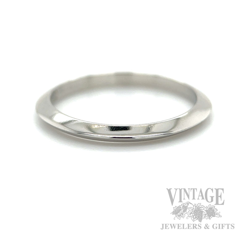 Tiffany & Co. Knife Edge Platinum Ring