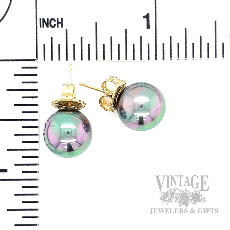 Tahitian Pearl 14k Gold Earrings Scale View