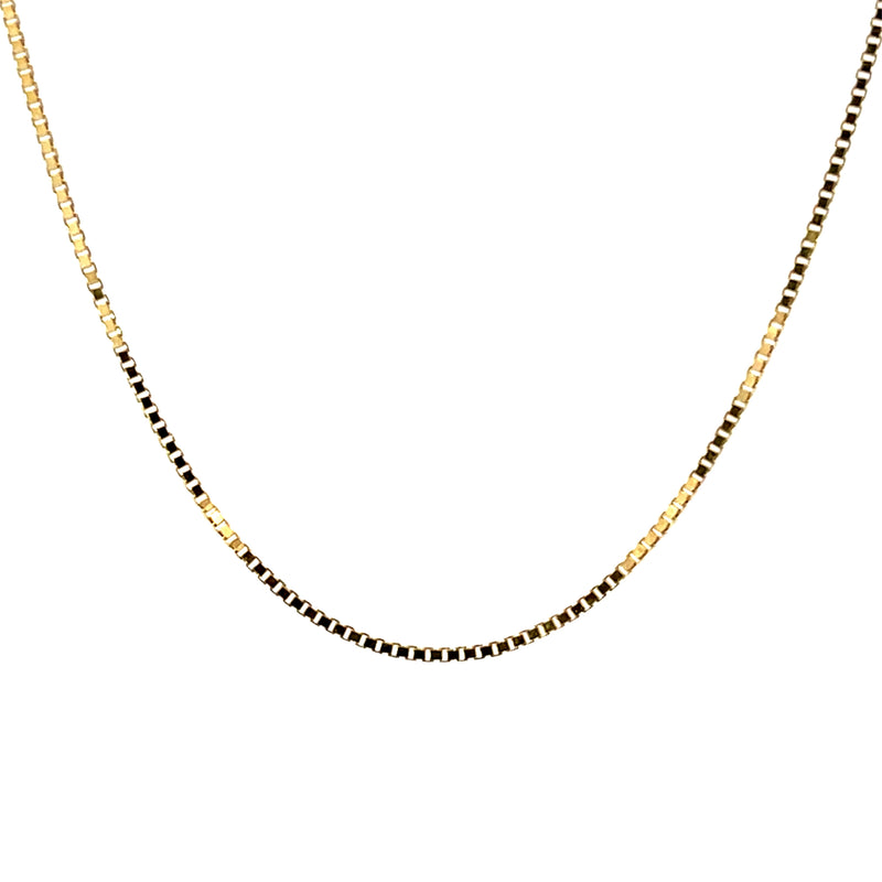 18" Box Chain 18k Gold Necklace Front View