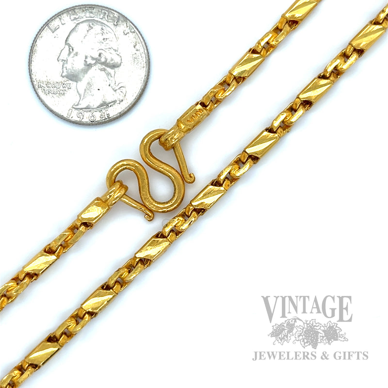 26" 3.6 mm Square Link 24k Gold Chain Necklace Clasp and Scale View