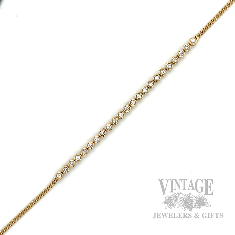 7" Curb Link Bezeled Diamond Accented 14k Gold Bracelet Detailed View