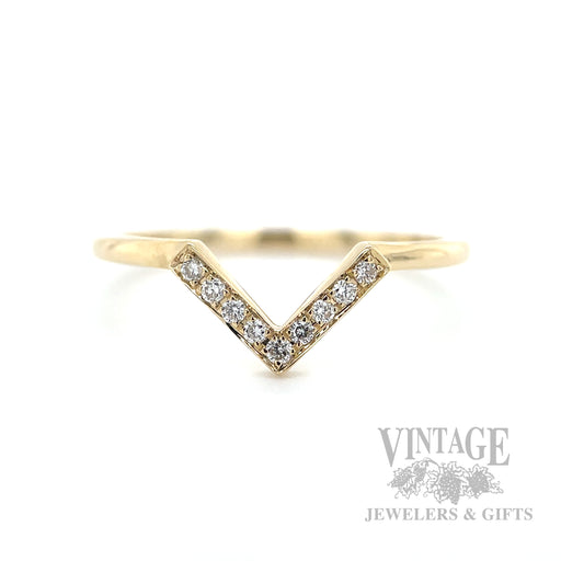 Diamond Accented Chevron 14k Gold Ring Detailed View