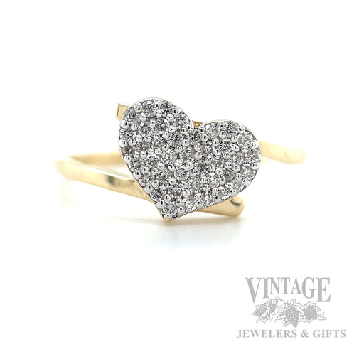Pave´ Diamond Heart 14k Gold Ring Front View