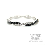 Twisted Black and White Diamond 18k White Gold Ring Detailed View