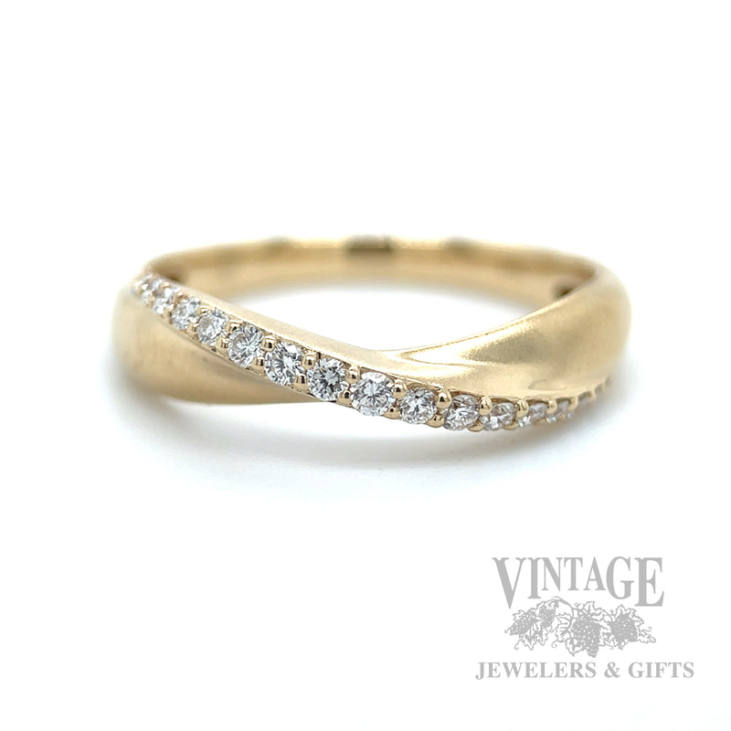 Satin Criss-Cross Diamond Accented 14k Gold Ring Front View