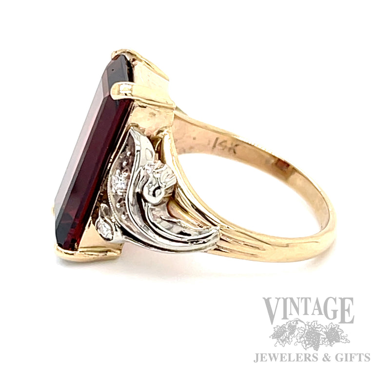 Vintage Elongated Garnet Diamond Accented 14k Gold Ring Side View