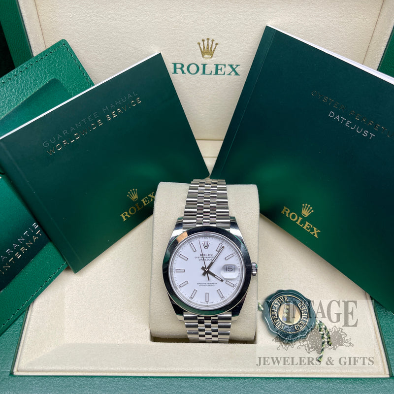Rolex Datejust 41 126300 White Dial Jubilee Bracelet 2026 Box & Papers in box