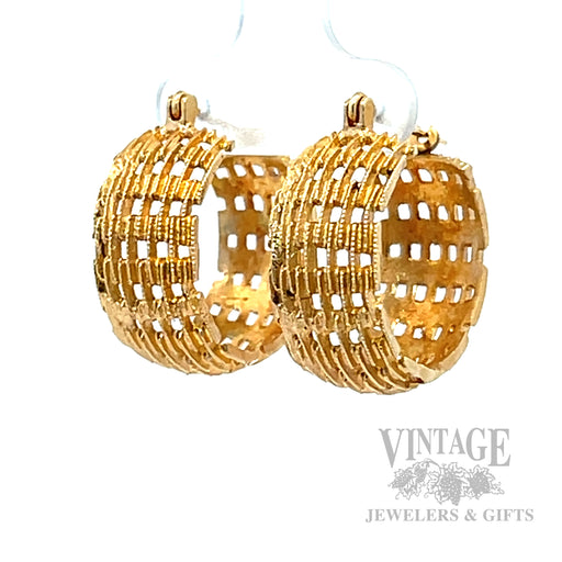 23 mm Openwork Basket-Weave 13k Gold Hoop Earrings Perspective View