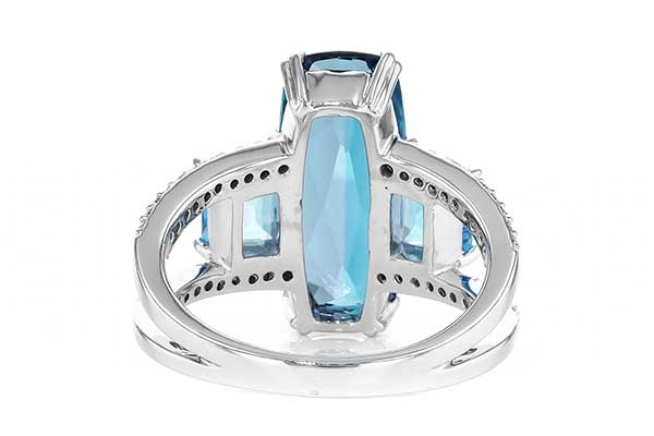 14kw gold three stone blue topaz and diamond ring, rear view
