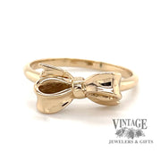 14 karat yellow gold ribbon bow design ring