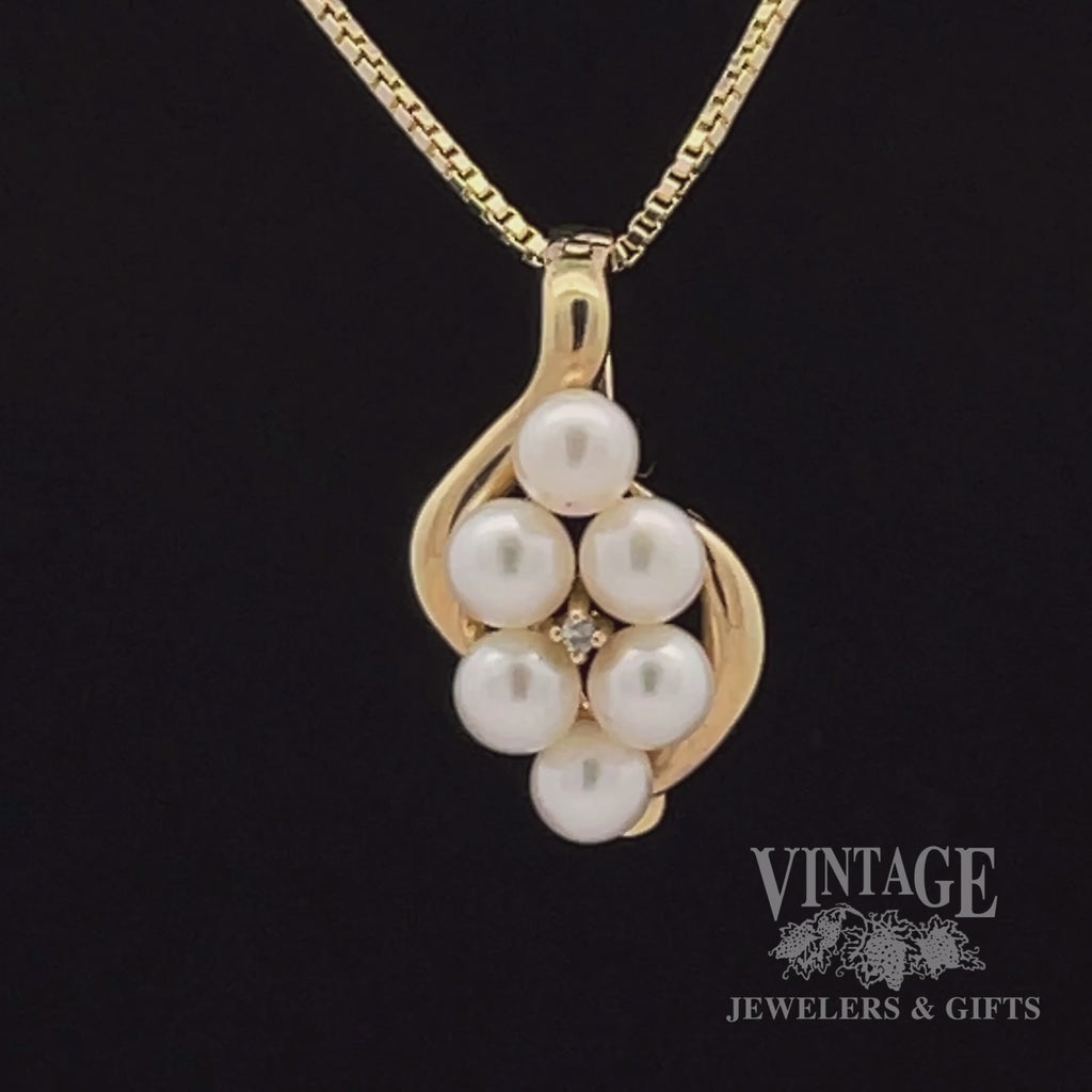 10k pearl cluster pendant with diamond accent video