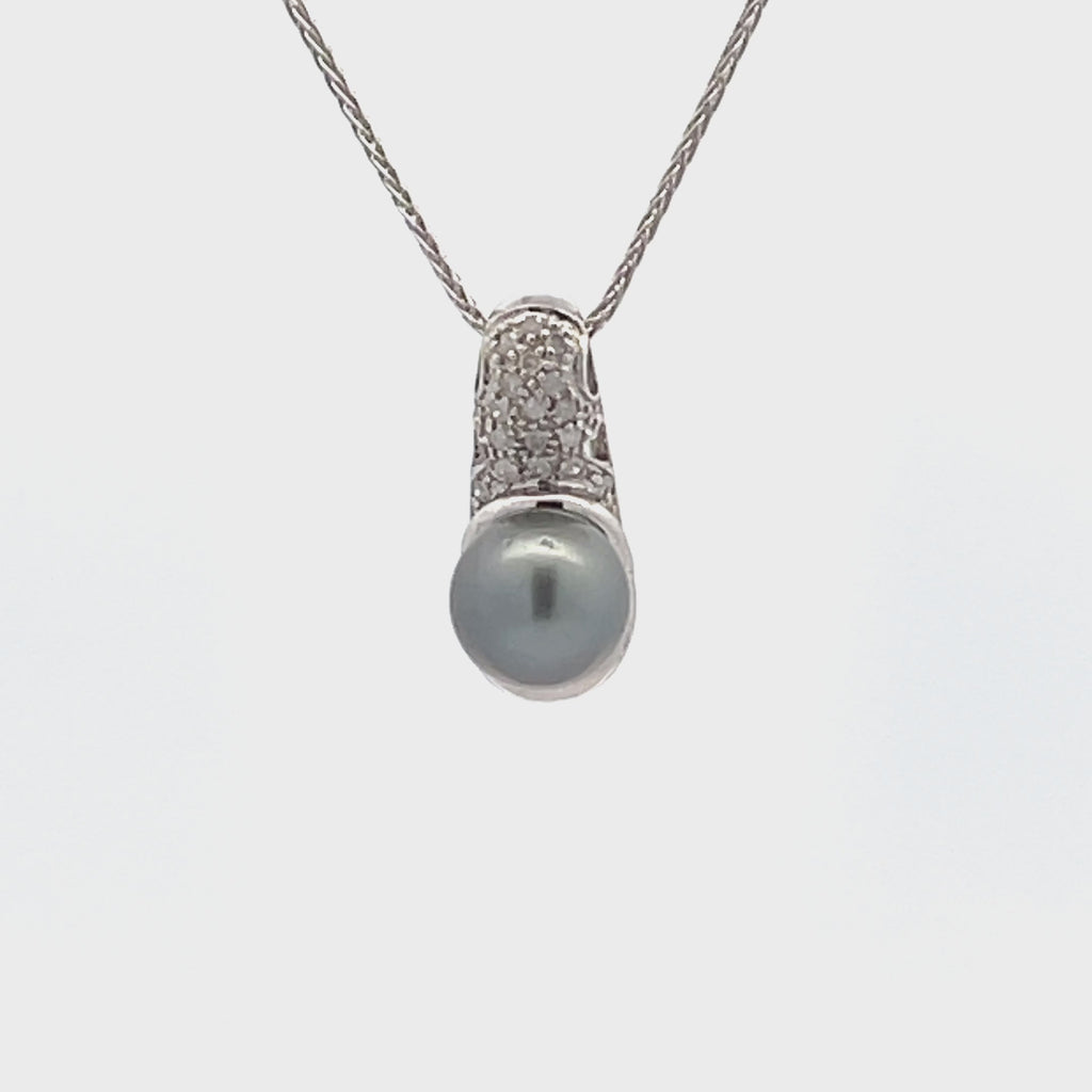 14k white gold and grey pearl pendant with diamond accents video