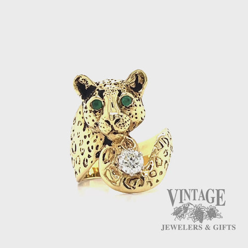 Diamond and emerald 18k gold panther ring video