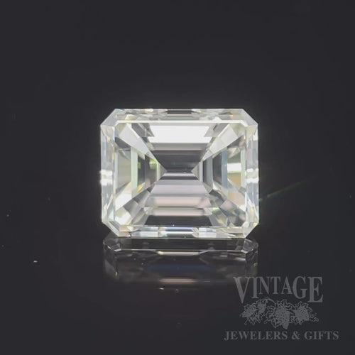 1.02 Carat F color, VS2 clarity, Natural Emerald Cut Diamond Video