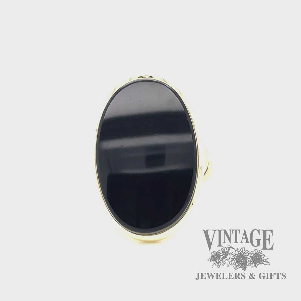 Black onyx grooved 14k yellow gold ring video