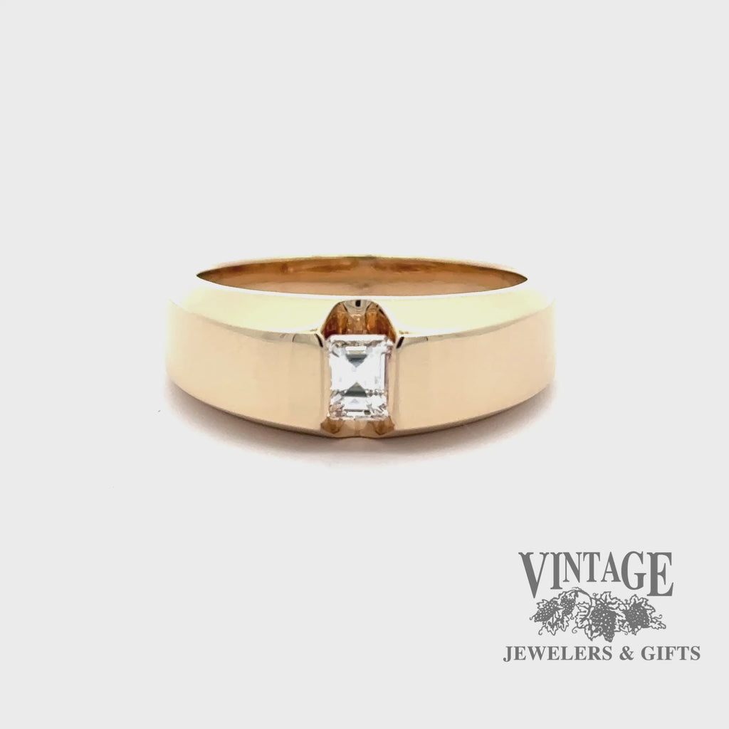 Revolving video of 14 karat yellow gold .49ct emerald cut bar set diamond ring